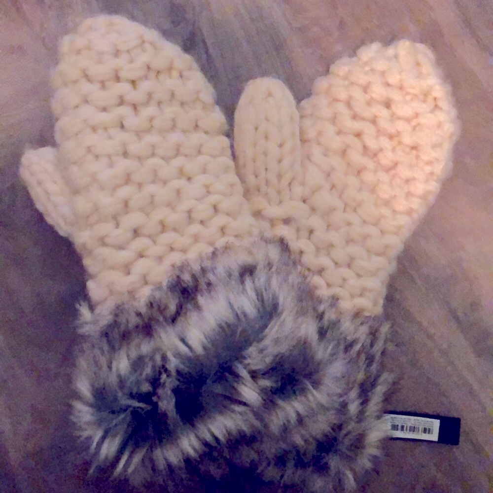 NEW Love and Lore Mittens!
